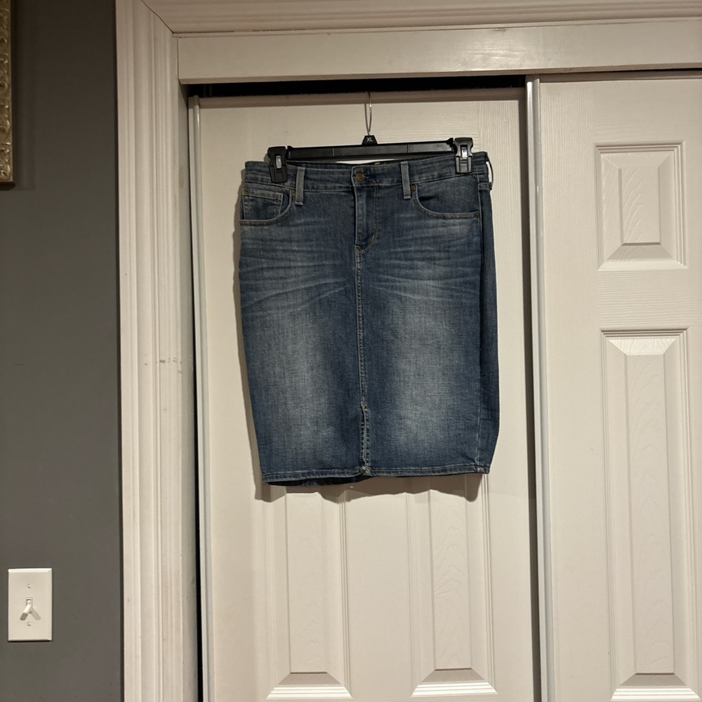 Signature by Levi Strauss Light & Dark Blue Two-Tone Denim Skirt